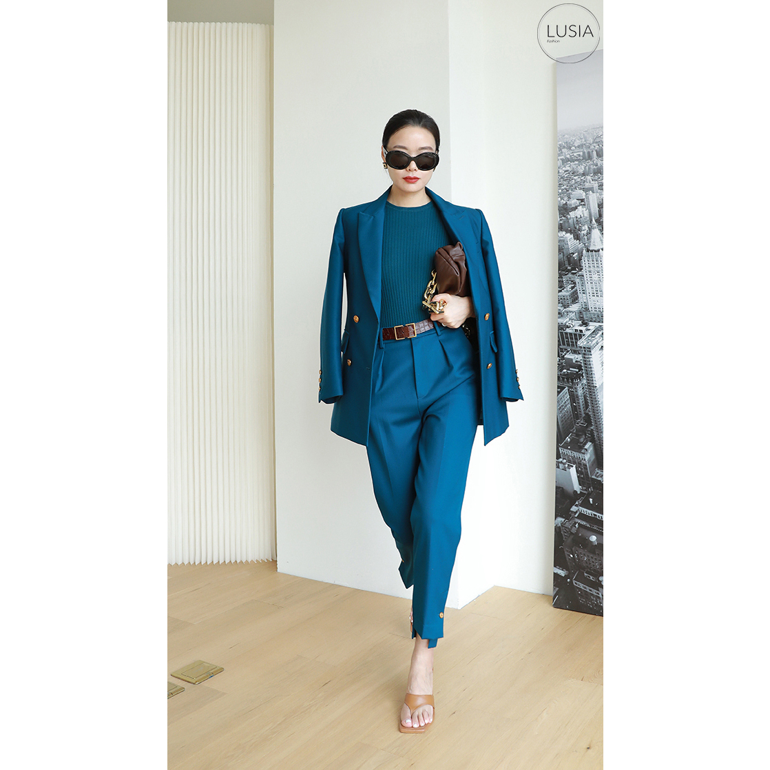 Blazer Nữ Công Sở Dáng Suông - Chất Liệu Cotton Lạnh Cao Cấp Đứng Form - Lusia Fashion