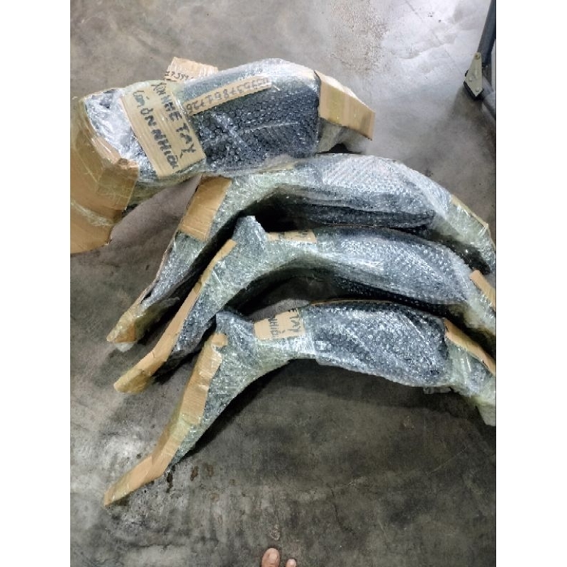 Đuôi dè biển số Sirius 50+110cc zin hãng xịn sò