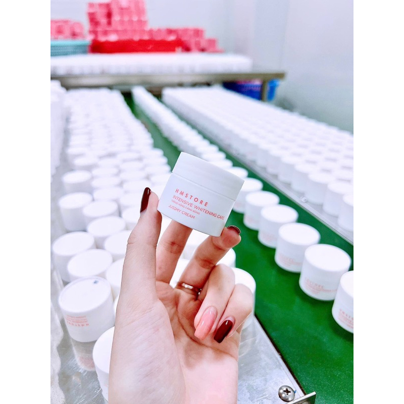 FACE DƯỠNG TRẮNG HỒNG CĂNG BÓNG JUSSMY HM STORE