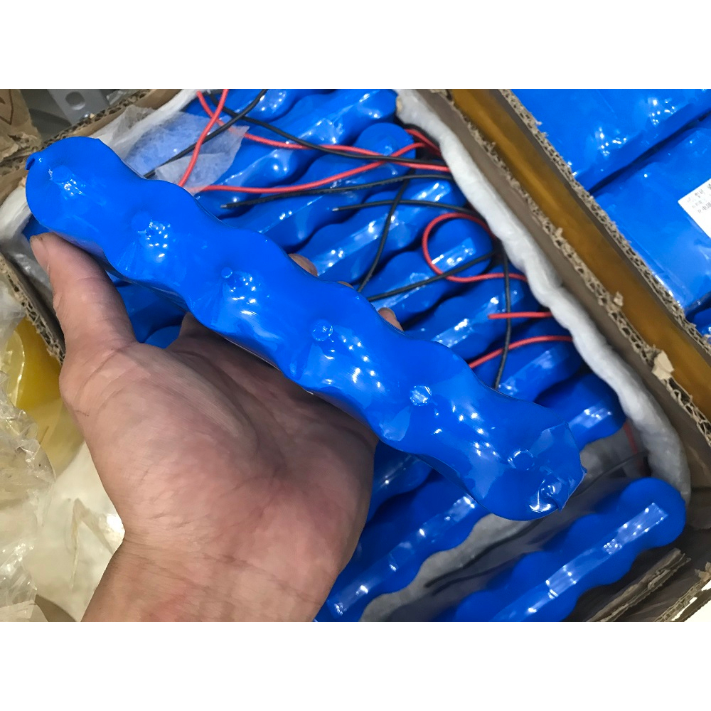 Pin thay thế cho đèn NLMT 32650 3,2V