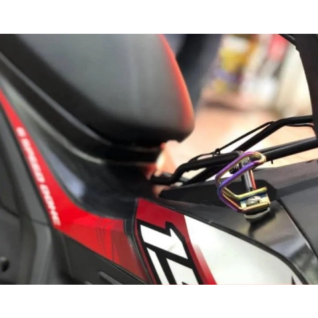 Móc Treo Đồ Titan 7 màu Hình chữ U chắc chắn, mang lại vẻ đẹp cho xe của bạn!