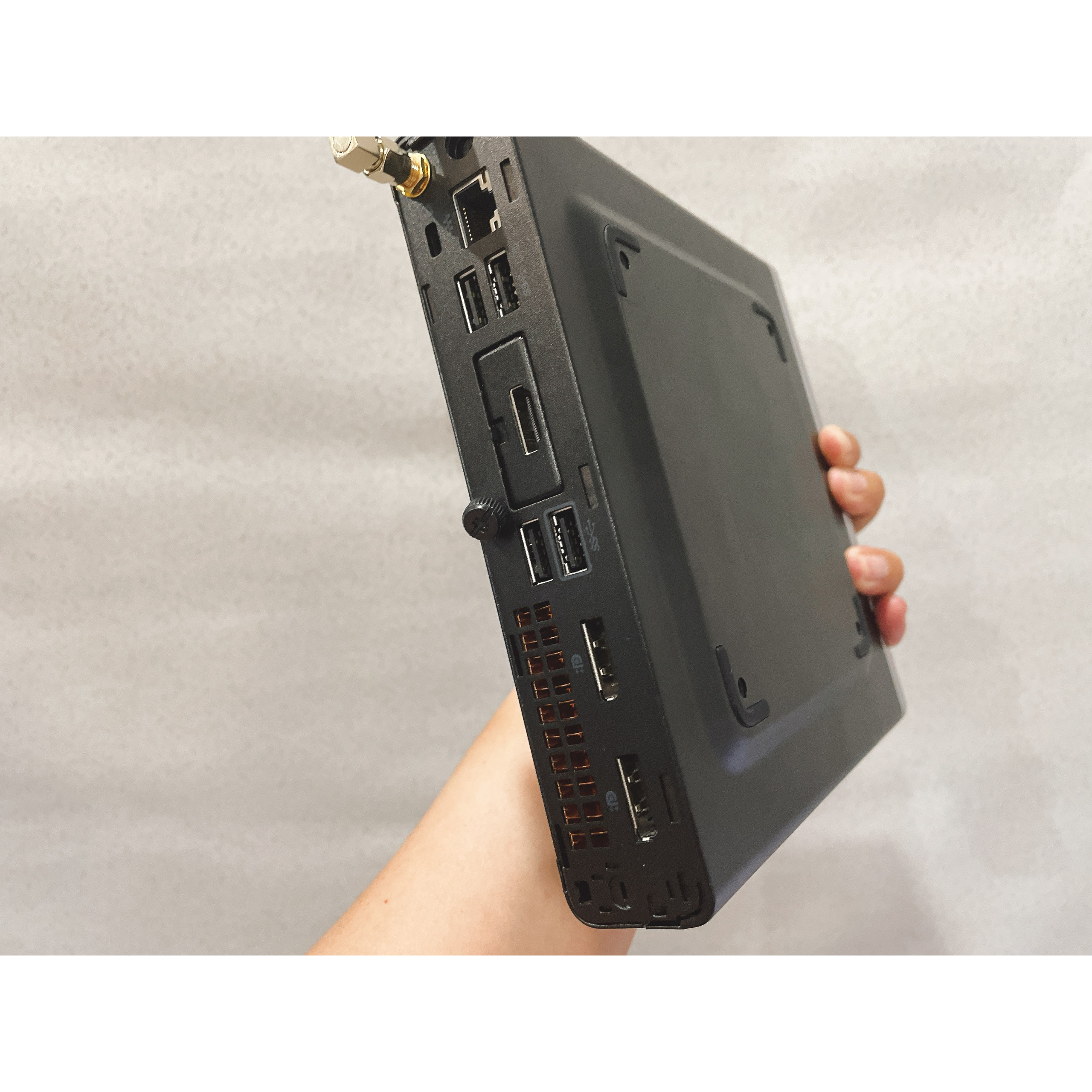 Máy tính mini pc HP 705 G4 65W 35W/CPU RYZEN R5 2400G GPU VEGA 11 GT1030 MÁY CHIẾN GAME MẠNH OR LÀM ĐỒ HỌA | BigBuy360 - bigbuy360.vn