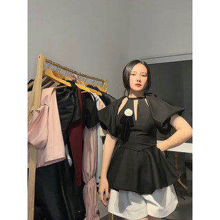 A11- Áo peplum tay phồng