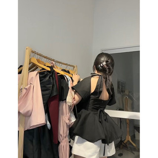 A11- Áo peplum tay phồng