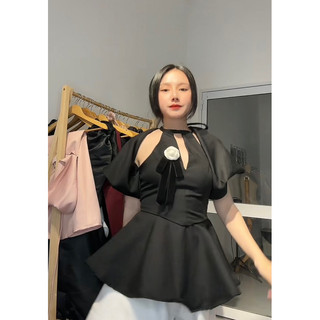 A11- Áo peplum tay phồng