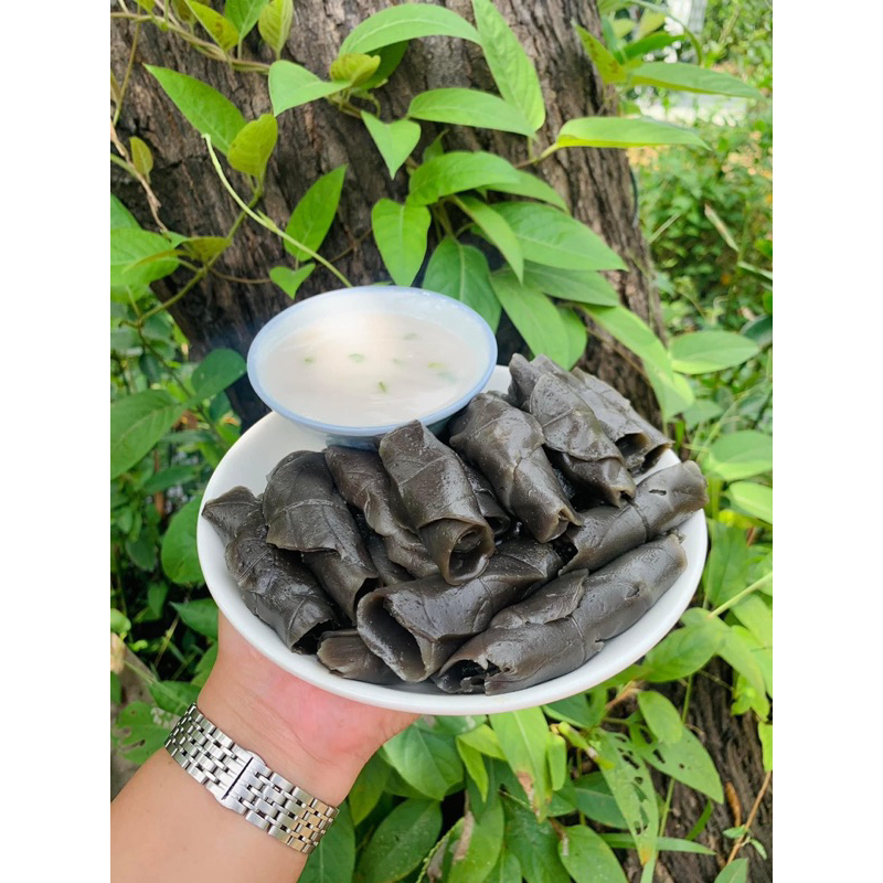 Bánh lá mơ quấn lá mít 65k/500  gram