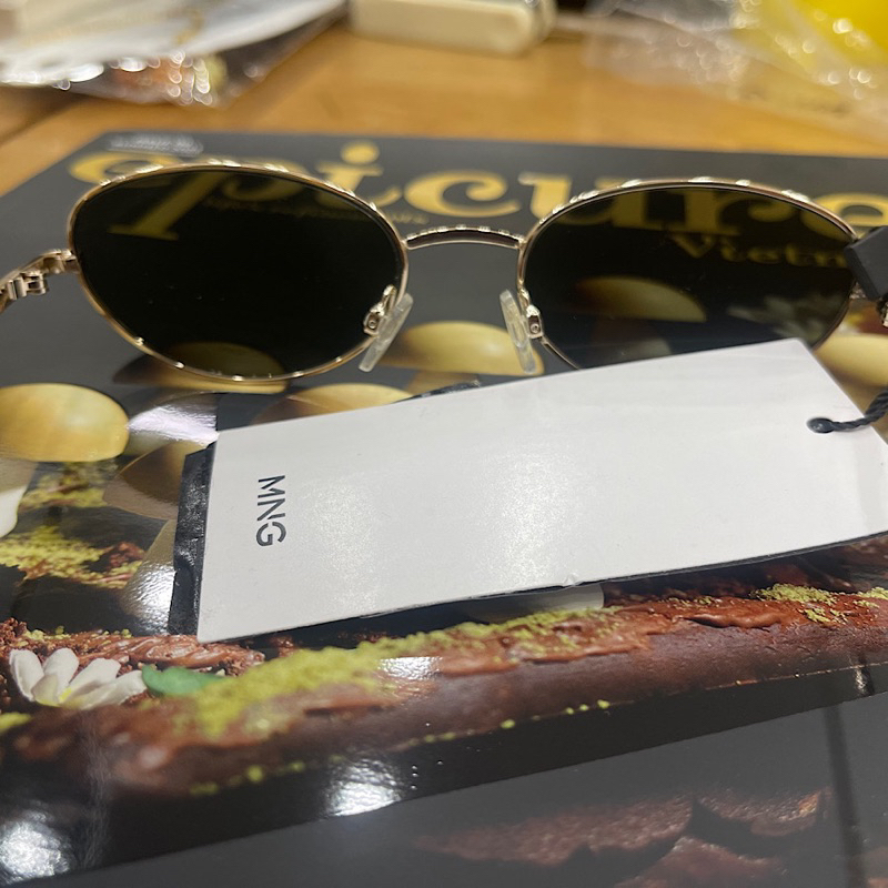 Kính Mát Nữ Mango Auth