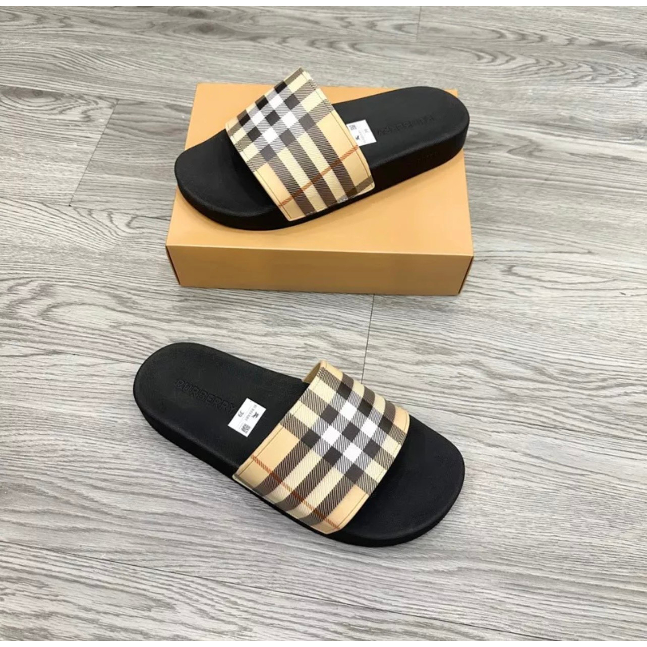 Dép bbr nam cao cấp, dép nam kẻ sọc quai ngang màu vàng đế đen in chữ bbr