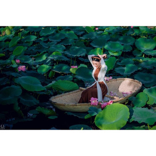 Yếm chụp Sen