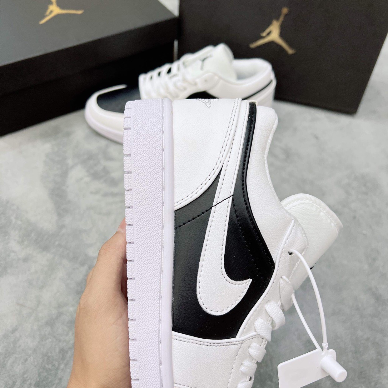 Giày Jordan Nam Nữ Thể Thao, Giày Jordan Panda Trắng Mũi Đen Thời Trang Hàng Đẹp Full Box Bill.