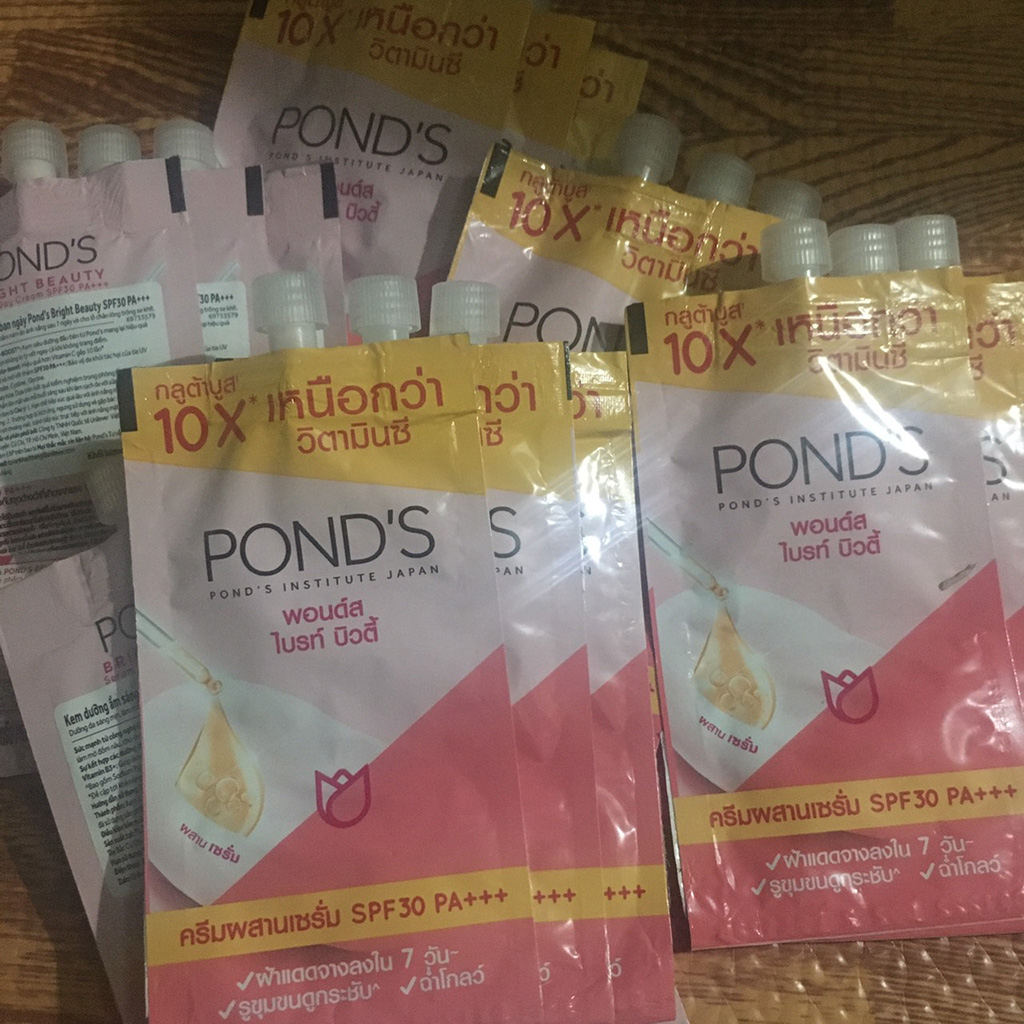 Kem dưỡng ẩm sáng da ban ngày Pond's Bright Beauty SPF30PA++- Hàng tặng 6.5g