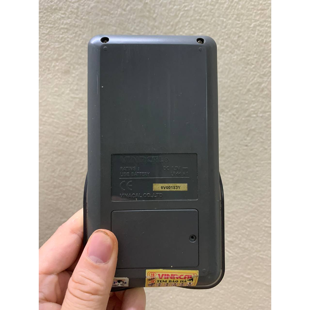 Ốc vít mặt sau máy tính VINACAL 570 ES PLUS 2 680EX PLUS và ốc vít máy tính cầm tay vinacal