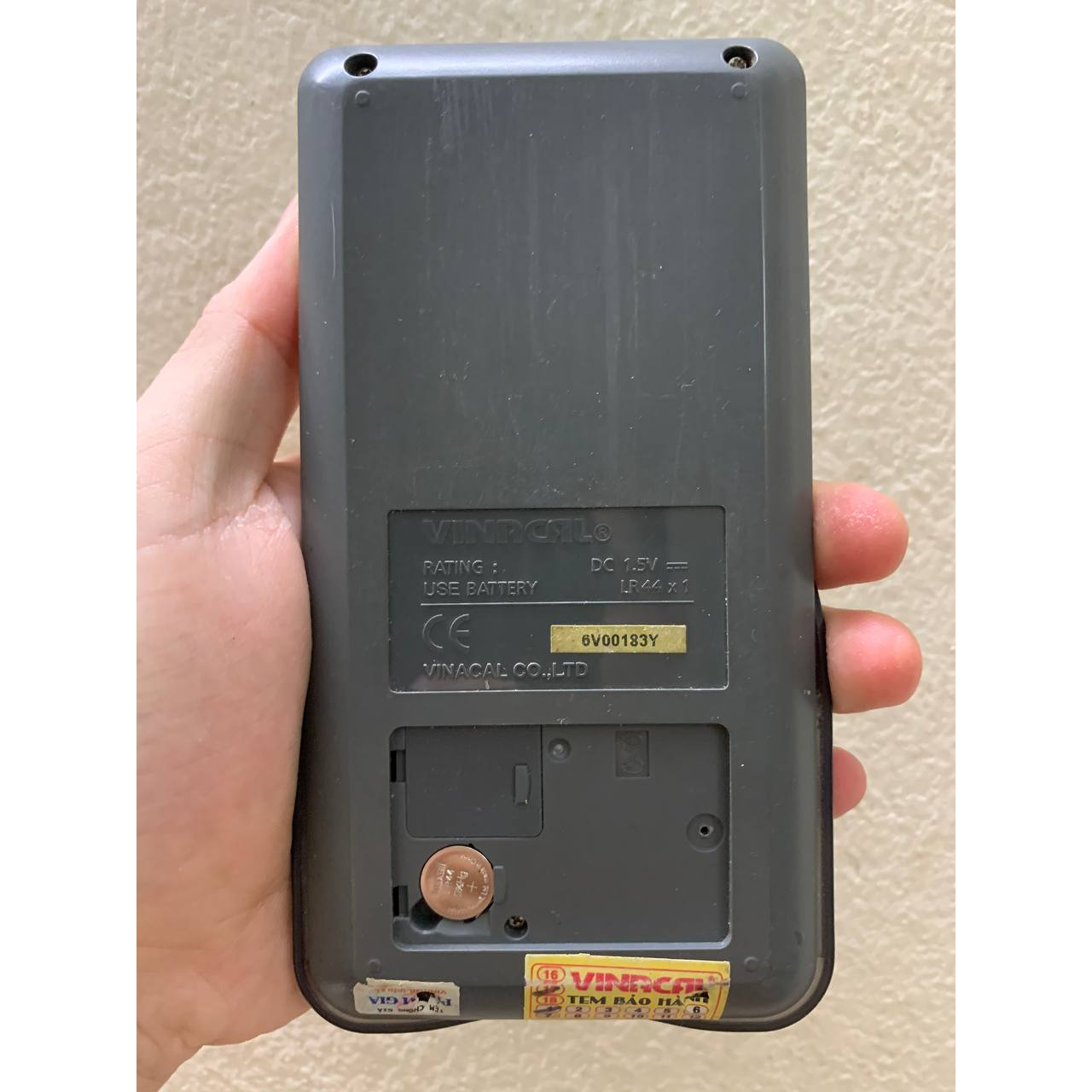 Ốc vít mặt sau máy tính VINACAL 570 ES PLUS 2 680EX PLUS và ốc vít máy tính cầm tay vinacal