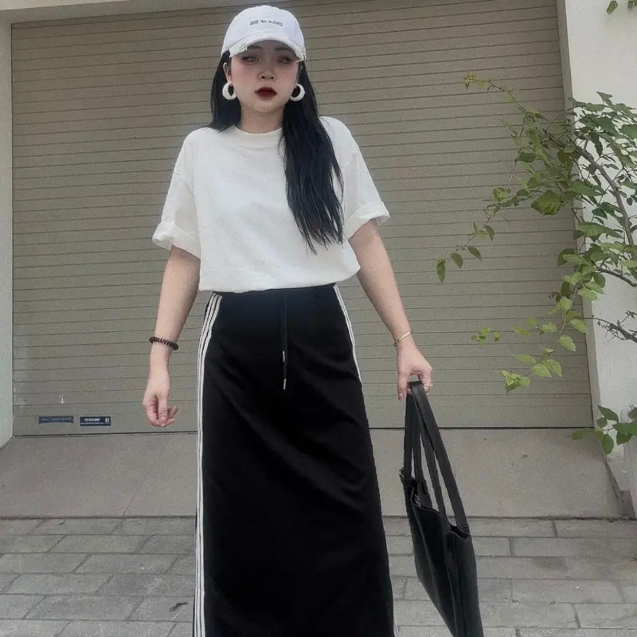 Chân Váy Dáng Dài Phối Viền Ba Sọc Cá Tính, Chân Váy Dài Xẻ Sau MS25