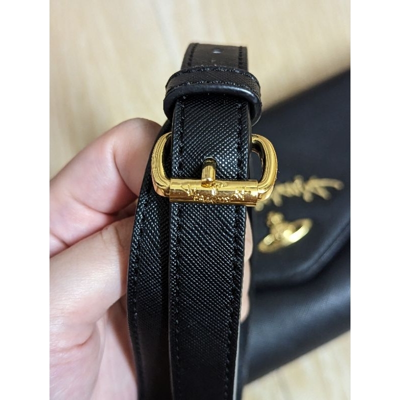 Túi đeo chéo VW pass lỗ