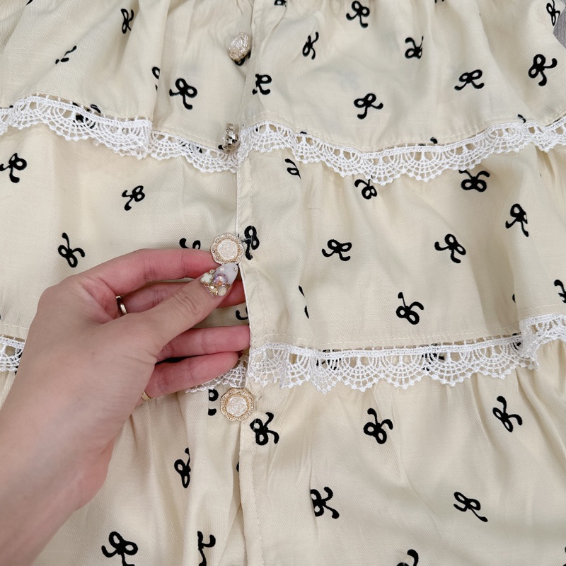 [ 𝐅𝐑𝐄𝐄 𝐒𝐇𝐈𝐏 ] Váy nơ cánh tiên bèo tầng viền ren siêu xinh Vải đũi xước QC chuẩn mẫu, kp in nhé, xếp tầng xoè