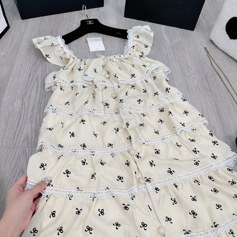 [ 𝐅𝐑𝐄𝐄 𝐒𝐇𝐈𝐏 ] Váy nơ cánh tiên bèo tầng viền ren siêu xinh Vải đũi xước QC chuẩn mẫu, kp in nhé, xếp tầng xoè