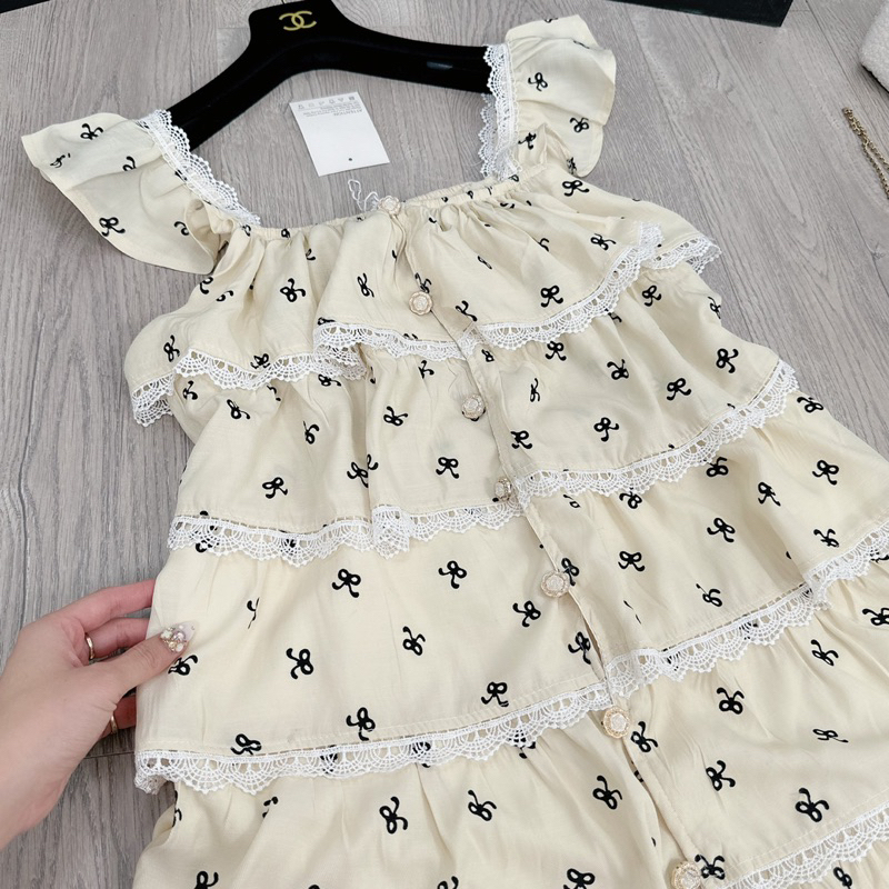 [ 𝐅𝐑𝐄𝐄 𝐒𝐇𝐈𝐏 ] Váy nơ cánh tiên bèo tầng viền ren siêu xinh Vải đũi xước QC chuẩn mẫu, kp in nhé, xếp tầng xoè