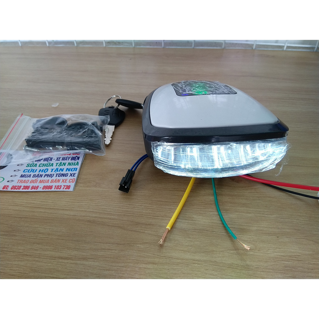 ĐẦU ĐÈN XE ĐẠP ĐIỆN 48V XE MÁY ĐIỆN GIANT 133 MILAN MÀU ĐỎ