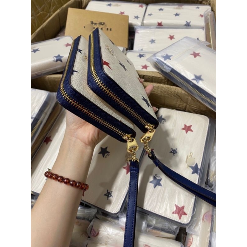 VÍ COACH Long Zip Around Wallet With American Star Print