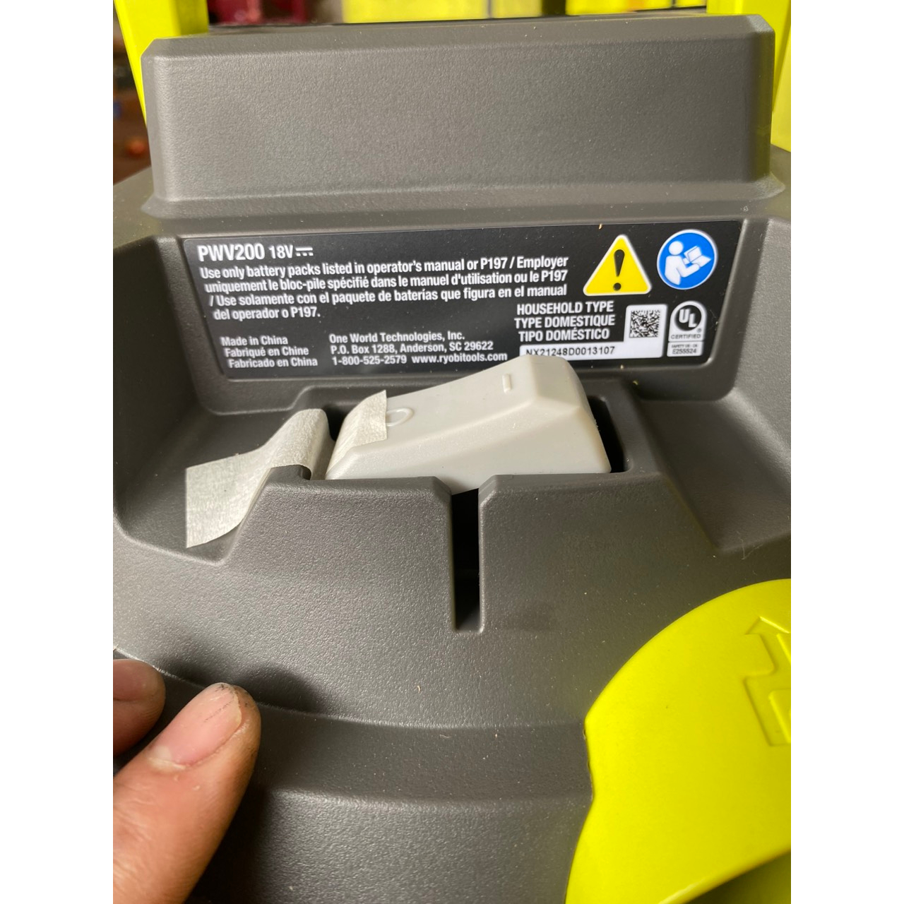 MÁY HÚT BỤI RYOBI 18V R18WDV