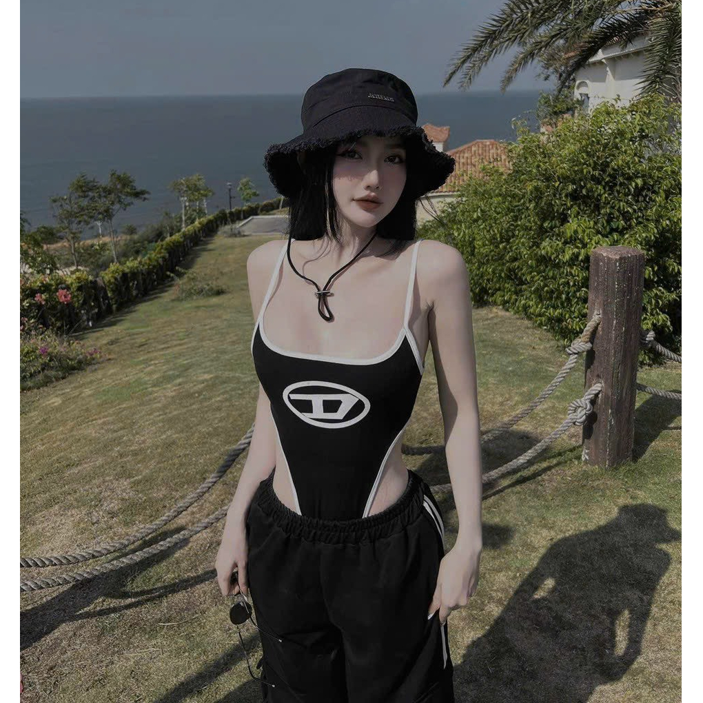 Set thể thao áo jumpsuit body phối quần ống suông ống rộng thời trang thiết kế đi chơi đi biển du lịch sang chảnh LEVAN
