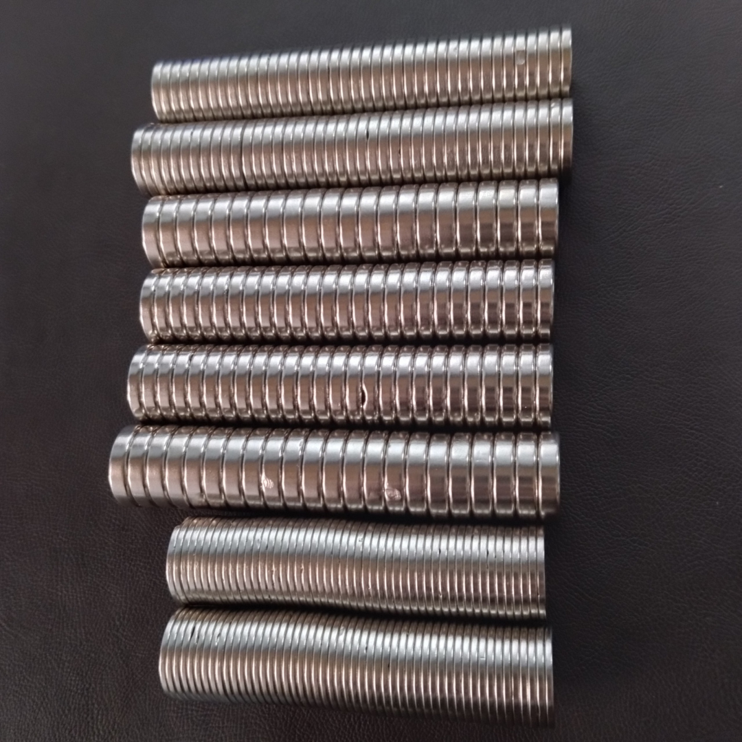 Nam châm tròn đường kính 20mm nhiều kích thước 20x2mm,20x3mm,20x4mm,20x5mm nam châm lực hút mạnh