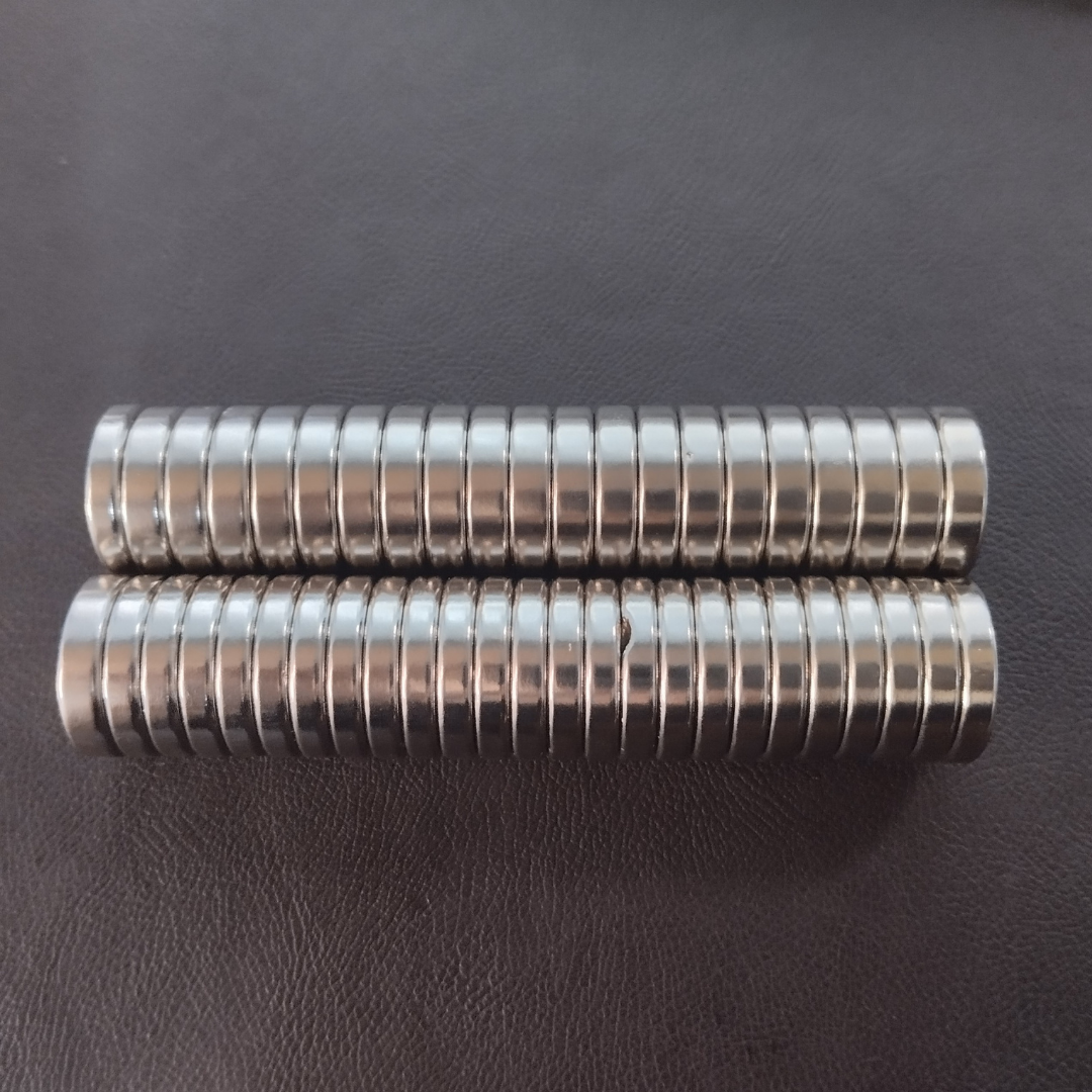 Nam châm tròn đường kính 20mm nhiều kích thước 20x2mm,20x3mm,20x4mm,20x5mm nam châm lực hút mạnh