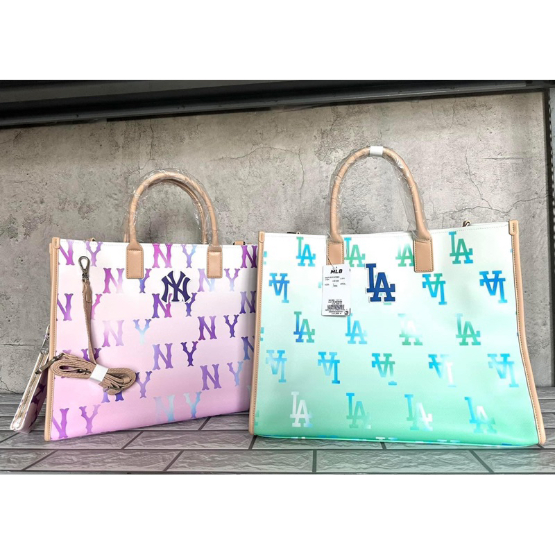 Túi Tote Gradient MLB Monogram (Cam kết chính hãng )