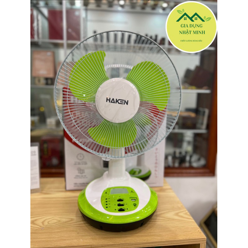 Quạt sạc tích điện để bàn AC&DC 12 inch HAKEN 2 BÌNH , TÍCH 20 TIẾNG - có đèn LED hỗ trợ cúp điện, CHÍNH HÃNG , bh 12 TH