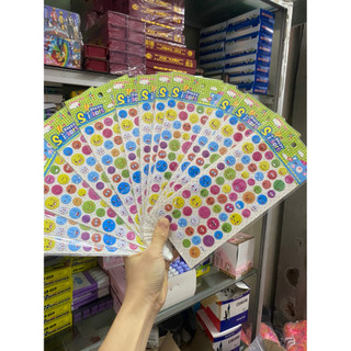01 Miếng dán sticker hoạ tiết hoạt hình siêu đáng yêu