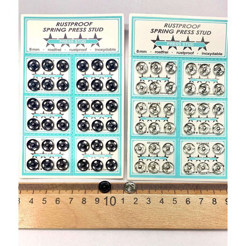 1 vỉ 36 cái nút bóp tốt của Đức cỡ 10mm