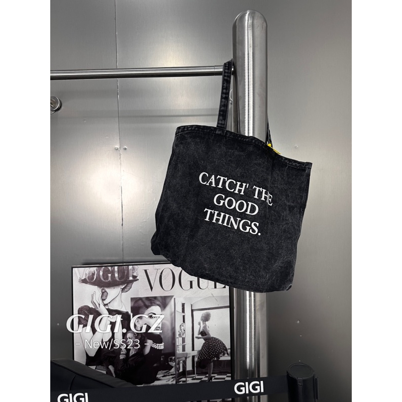 Túi tote jean mặt chữ Gigi