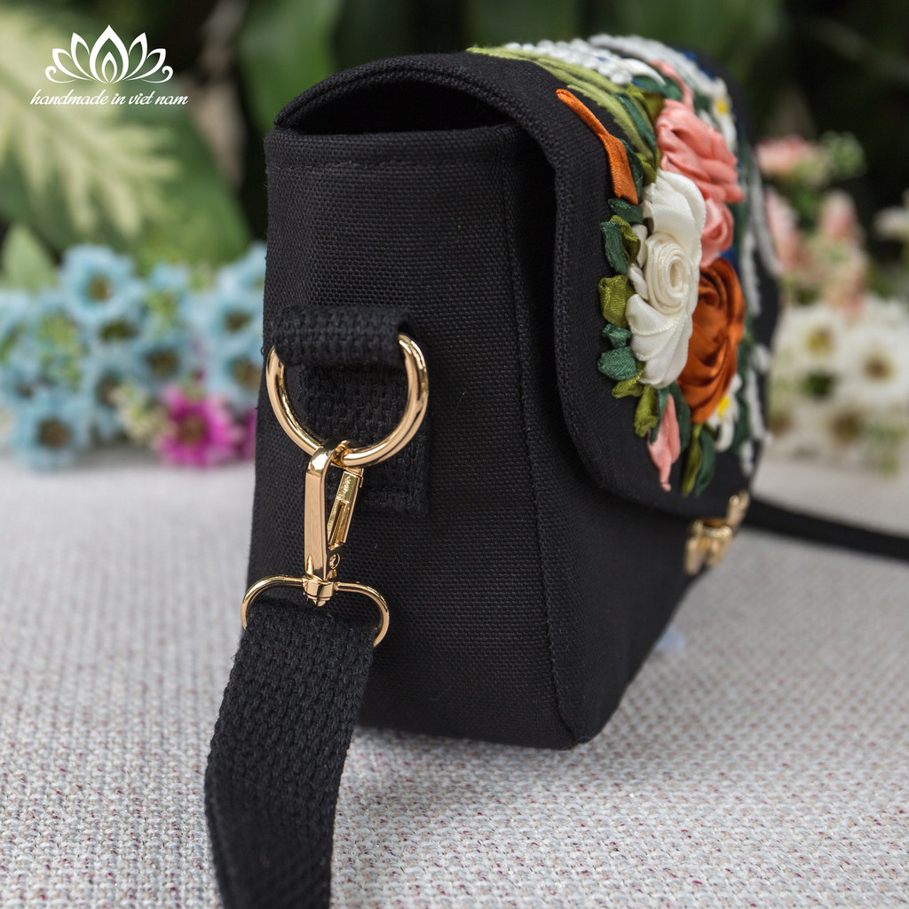 Túi hộp mini, túi thêu tay, túi handmade, túi đeo chéo, túi thêu ruy băng, nữ thêu tay