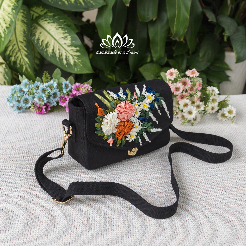 Túi hộp mini, túi thêu tay, túi handmade, túi đeo chéo, túi thêu ruy băng, nữ thêu tay