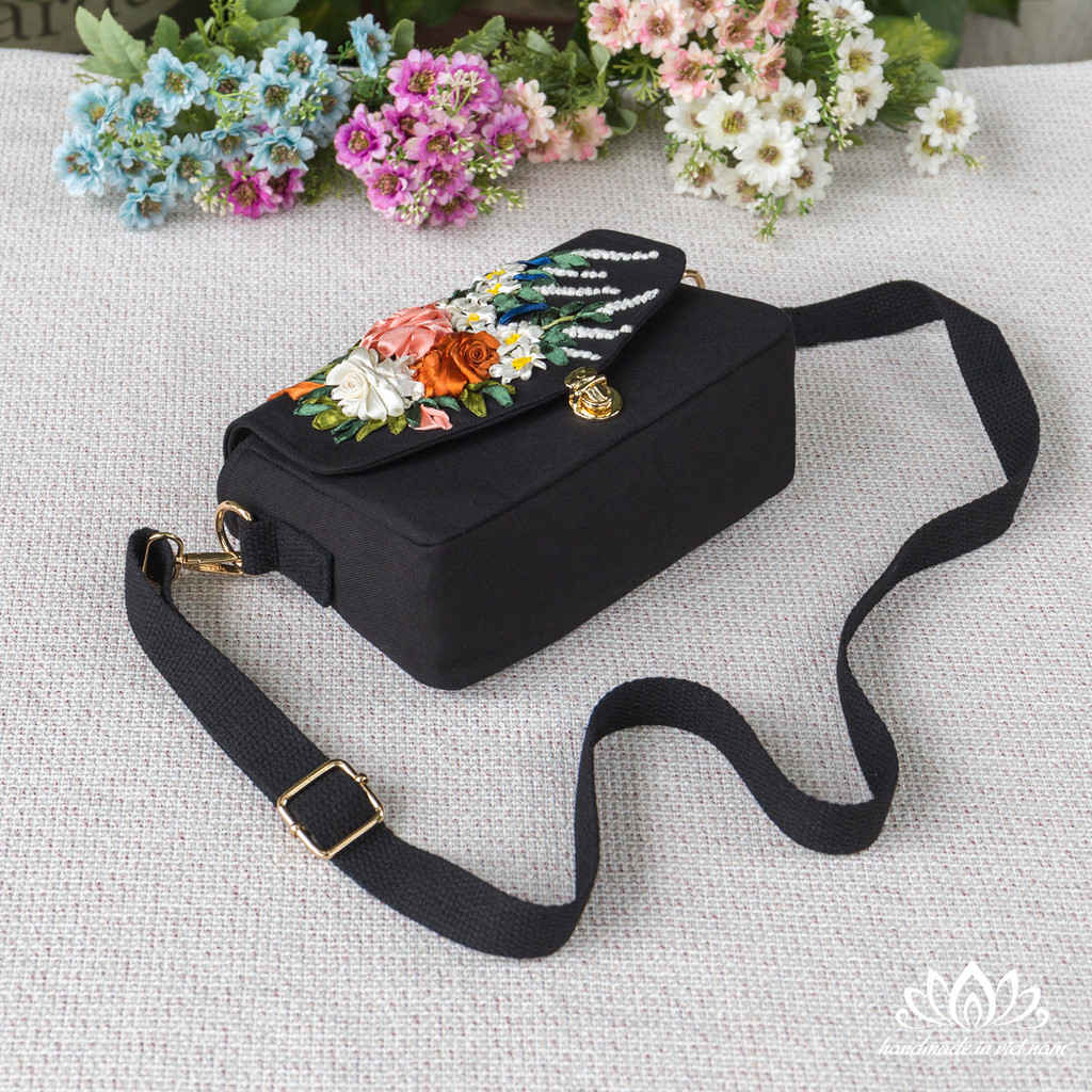 Túi hộp mini, túi thêu tay, túi handmade, túi đeo chéo, túi thêu ruy băng, nữ thêu tay
