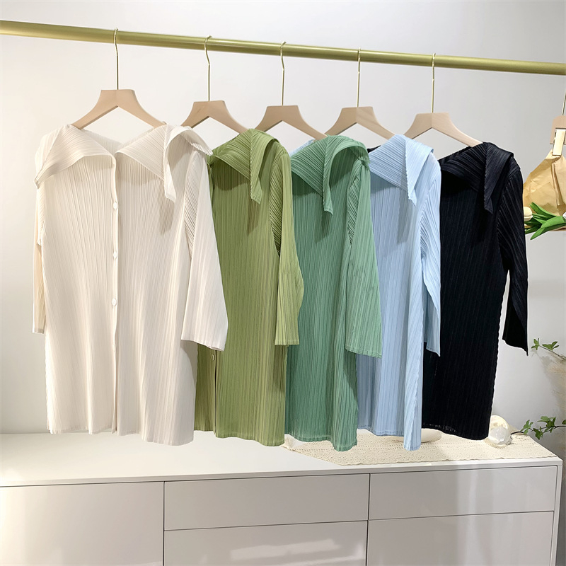 Áo lò xo tay lỡ với phần cổ áo cách điệu, Áo form dài cao cấp có hàng nút dọc thân freesize co giãn nhiểu