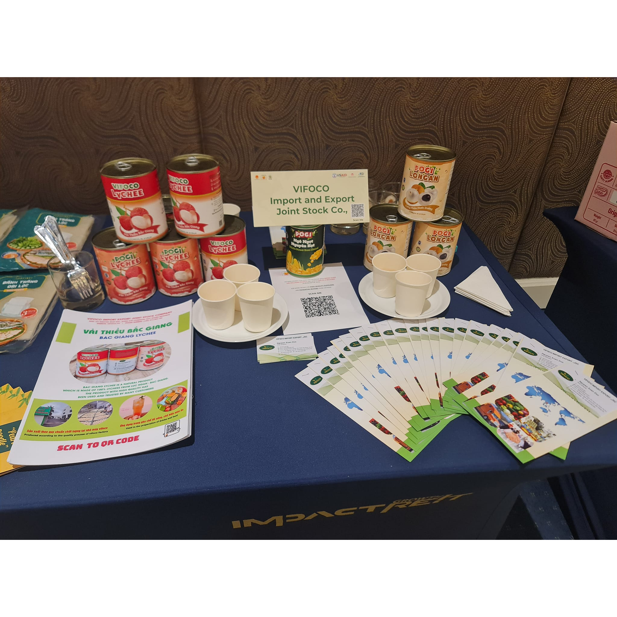 Đào Vàng Ngâm Đường Nong Woo - Hàn Quốc - 820g