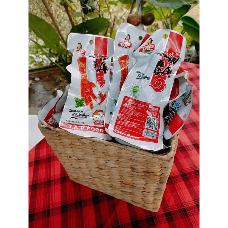 Combo 10 chân gà cay Tứ Xuyên siêu ngon 50gr - Chân gà ủ vị cay siêu to hãng TAP food 50gr