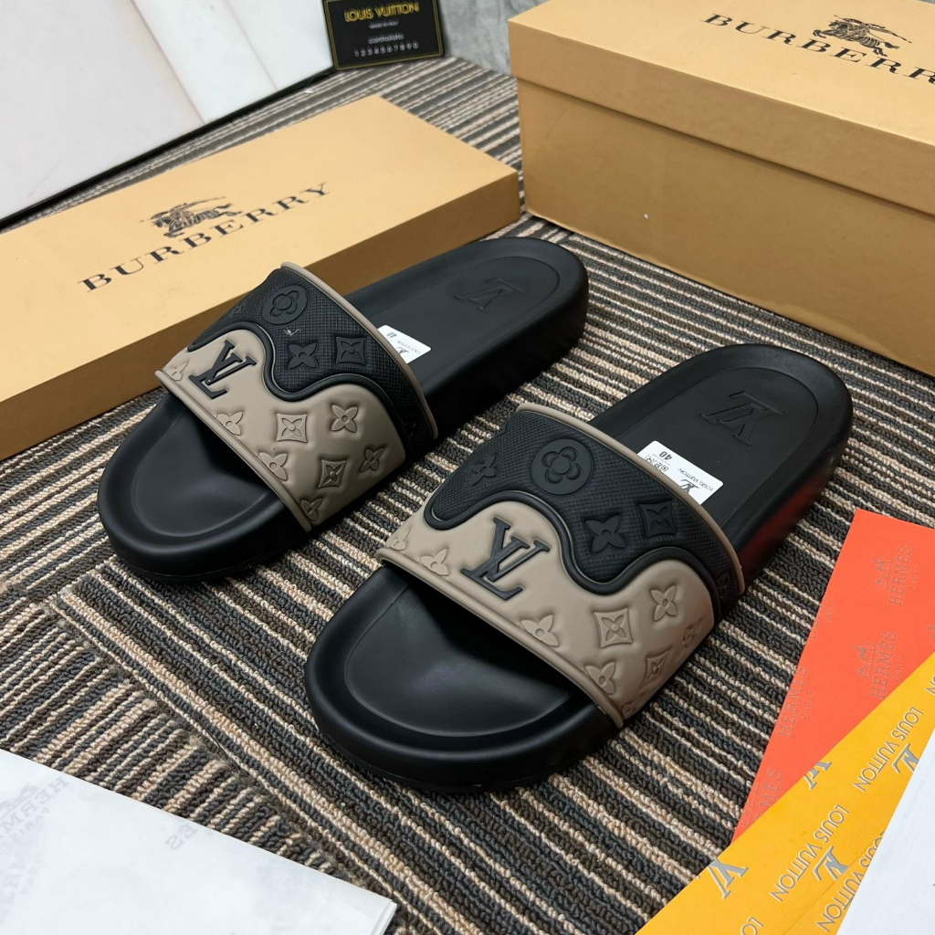 Dép Quai Ngang Nam Nữ L.V Quai Cao Su Hình In Chìm Cực Chất - Dép Lê Nam