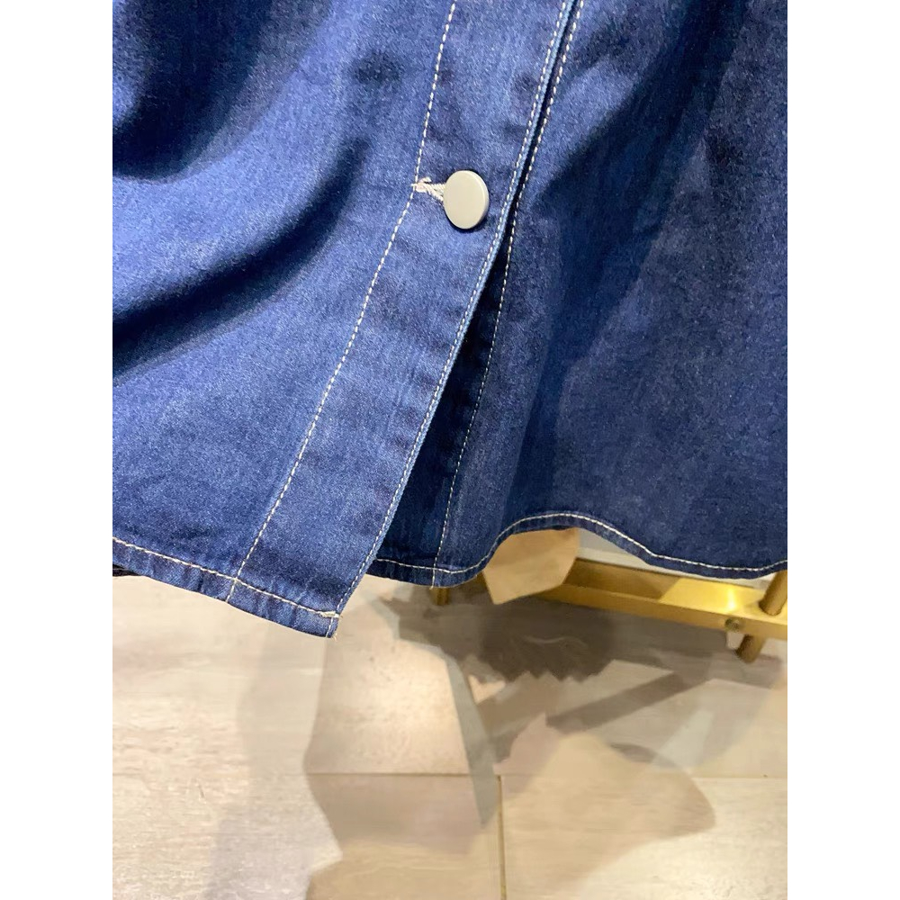 Váy Denim cổ tim dáng babydoll