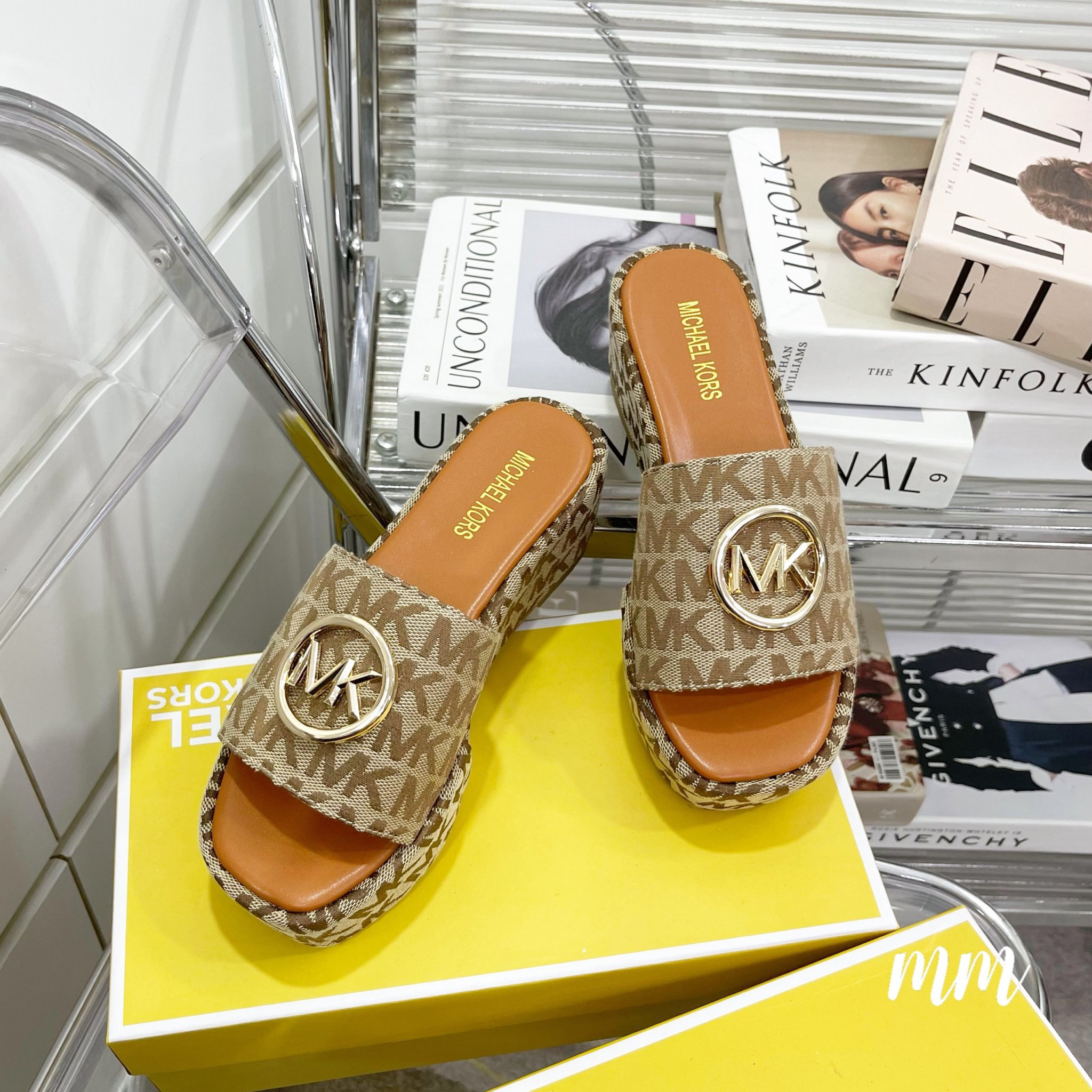 DÉP XUỒNG M.K ĐẾ 5cm