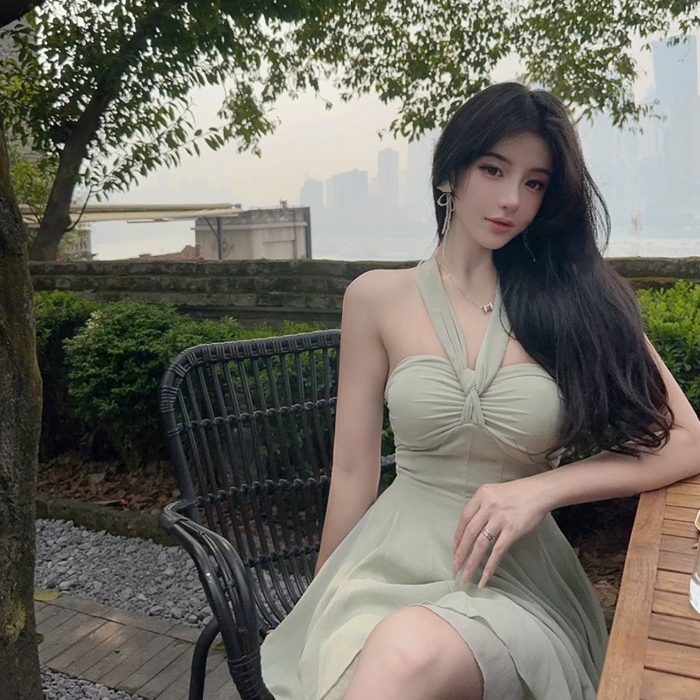 Đầm cup ngực quây xòe cổ yếm, đầm nữ thiết kế dáng xòe siêu hot tôn dáng