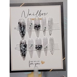 Nails box thiết kế lấp lánh