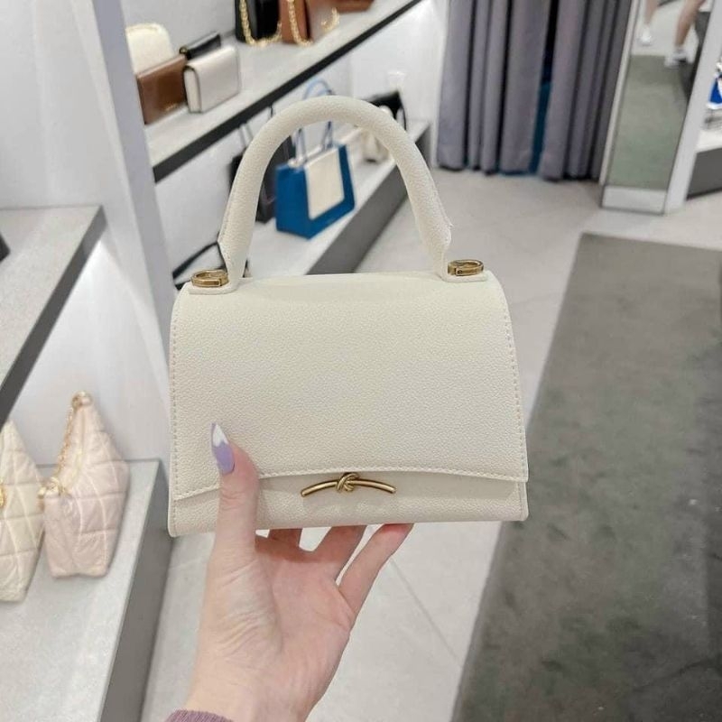 Túi Charles & Keith Huxley Metallic Push-Lock Top Handle Bag