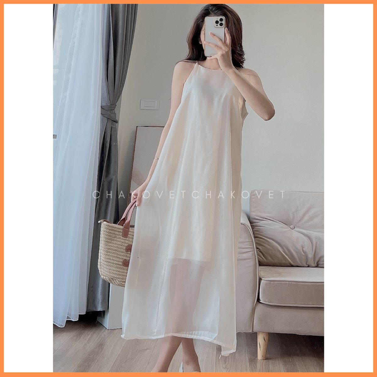 Váy hai dây dáng dài cổ yếm, Đầm thiết kế hai lớp tơ óng lót lụa cực sang chảnh đi du lịch đi biển V8641 CHAKOVET