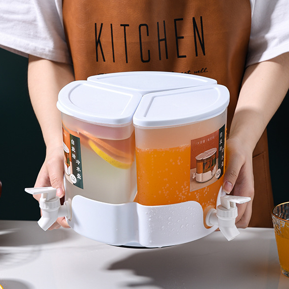 Bình Nước Xoay 3 Ngăn 3 Vòi 5.2L Mã 8318