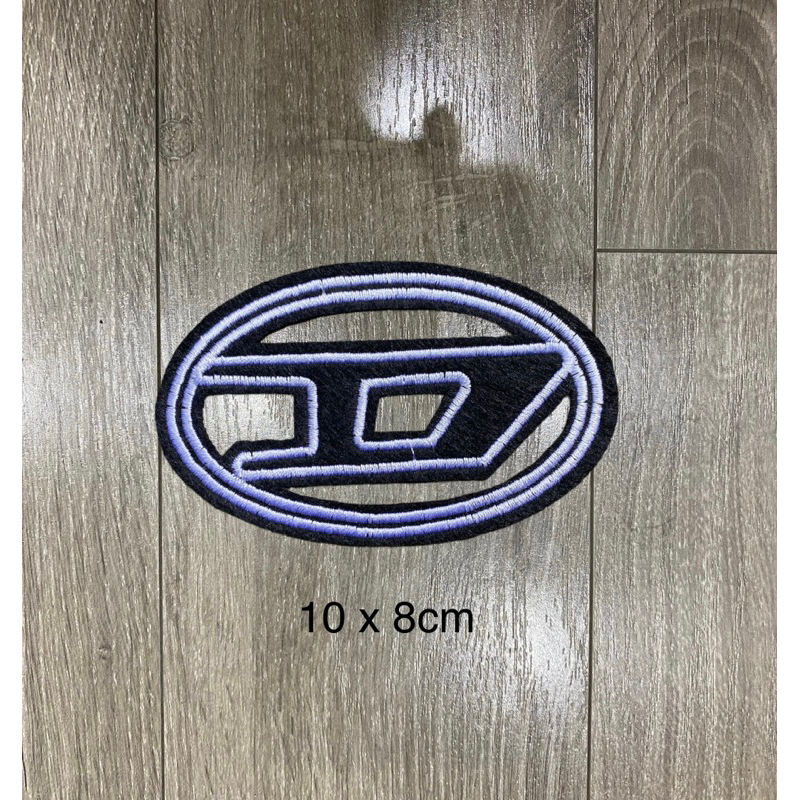 Sticker thêu hình tròn khoét ngực ủi nhiệt logo patch