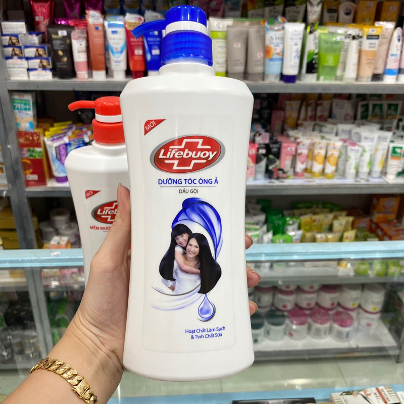 Dầu Gội Lifebuoy Tóc Mềm Mượt/ Tóc Dày và Óng Ả 640g