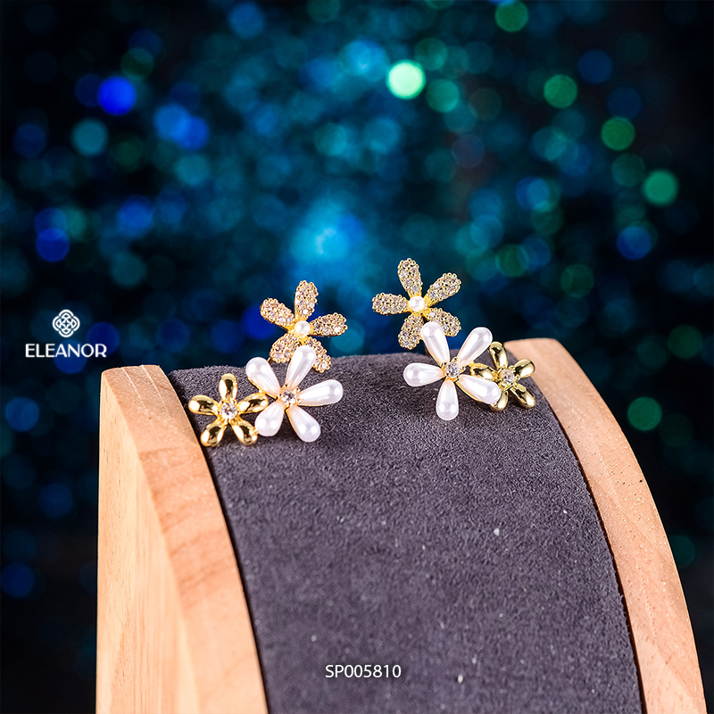 Bông tai nữ chuôi bạc 925 Eleanor Accessories hình hoa đính đá phụ kiện trang sức 5810